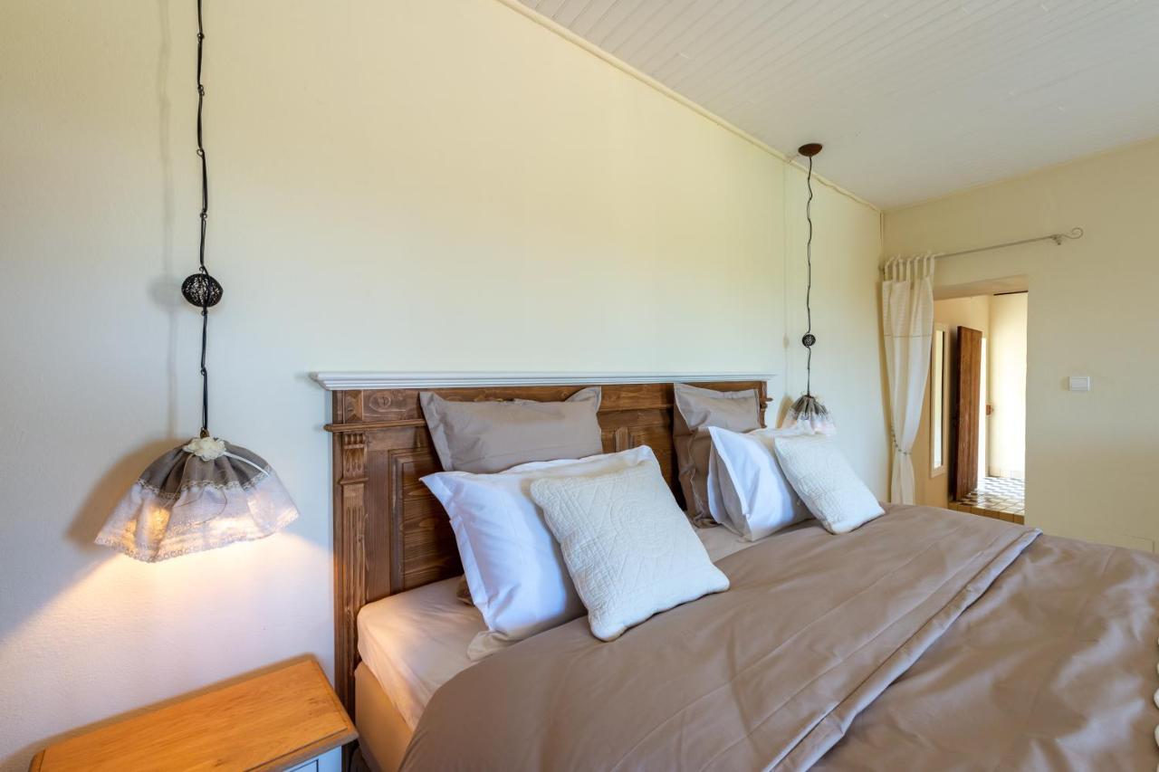 Maison D'Hotes Les Caroubiers Montsegur-sur-Lauzon Екстер'єр фото