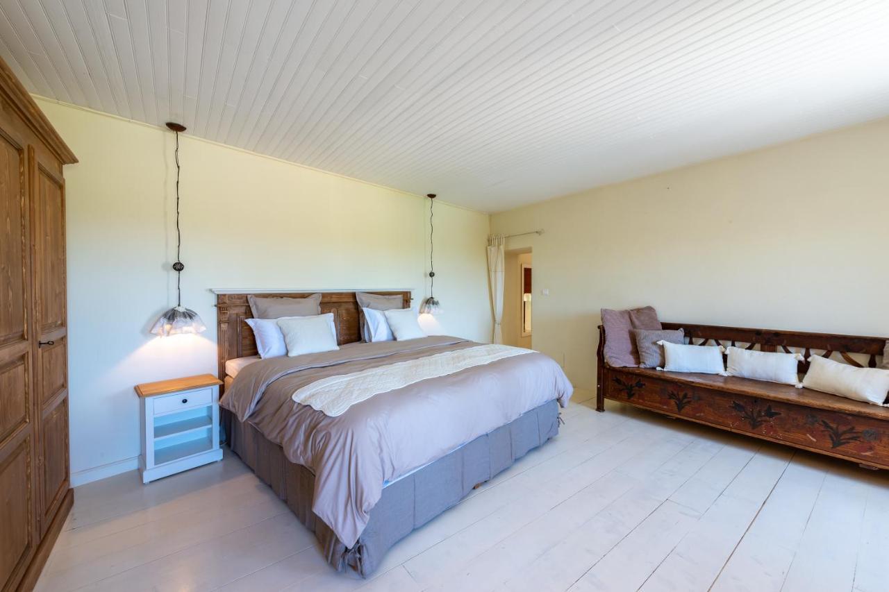 Maison D'Hotes Les Caroubiers Montsegur-sur-Lauzon Екстер'єр фото